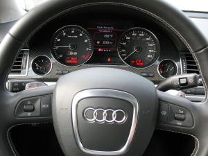 Audi S8 2008 года  (NA)
